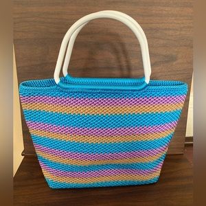 Straw hand bag
